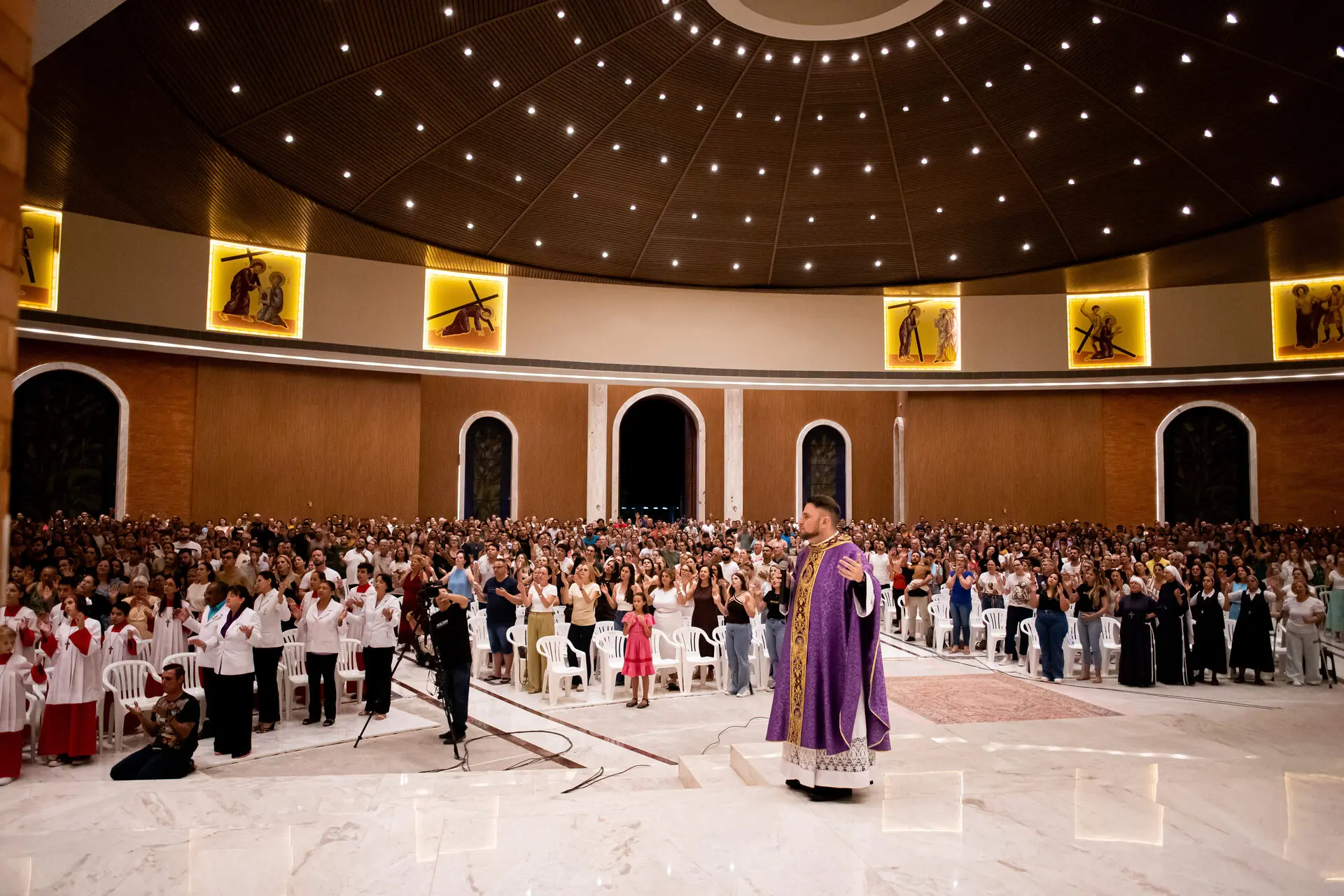 Horários de Missas e Eventos
